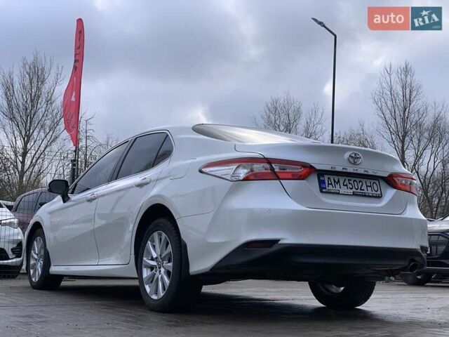Белый Тойота Камри, объемом двигателя 2.5 л и пробегом 32 тыс. км за 24355 $, фото 20 на Automoto.ua