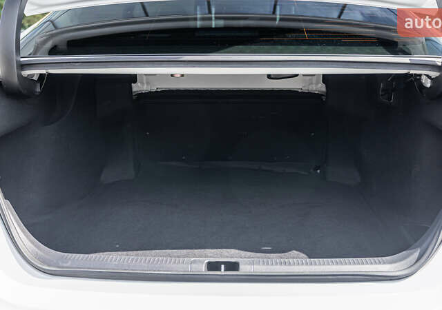 Белый Тойота Камри, объемом двигателя 2.49 л и пробегом 112 тыс. км за 30094 $, фото 9 на Automoto.ua