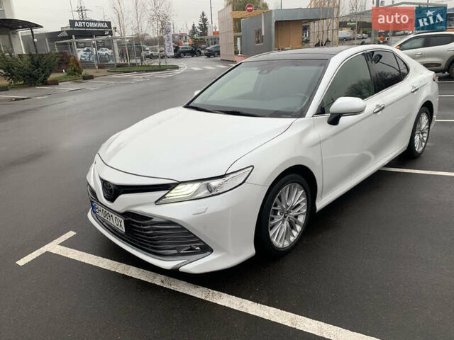 Белый Тойота Камри, объемом двигателя 2.49 л и пробегом 63 тыс. км за 23500 $, фото 19 на Automoto.ua