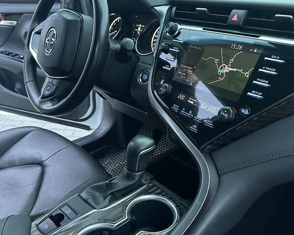 Білий Тойота Камрі, об'ємом двигуна 2.49 л та пробігом 82 тис. км за 26300 $, фото 17 на Automoto.ua