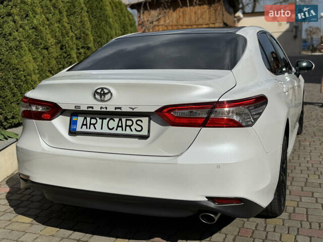 Белый Тойота Камри, объемом двигателя 2.5 л и пробегом 119 тыс. км за 18700 $, фото 9 на Automoto.ua