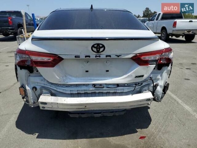 Белый Тойота Камри, объемом двигателя 2.49 л и пробегом 128 тыс. км за 18470 $, фото 5 на Automoto.ua