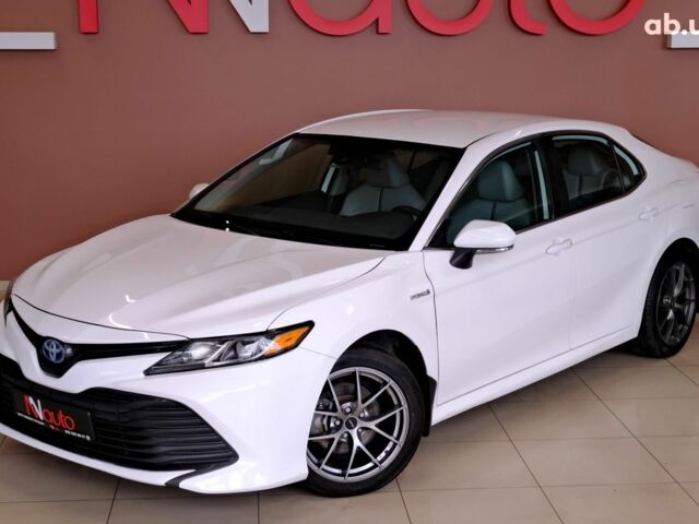 Білий Тойота Камрі, об'ємом двигуна 2.5 л та пробігом 140 тис. км за 21900 $, фото 1 на Automoto.ua