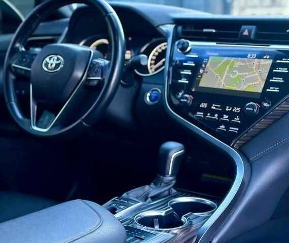 Белый Тойота Камри, объемом двигателя 2.5 л и пробегом 105 тыс. км за 18000 $, фото 11 на Automoto.ua