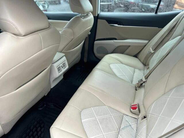 Білий Тойота Камрі, об'ємом двигуна 2.5 л та пробігом 66 тис. км за 16000 $, фото 10 на Automoto.ua