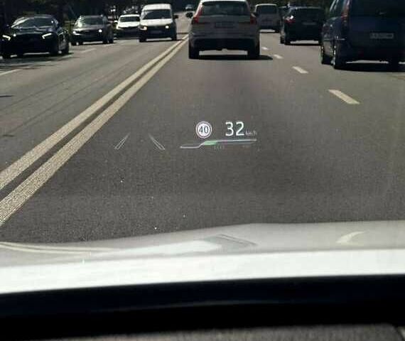 Белый Тойота Камри, объемом двигателя 2.5 л и пробегом 105 тыс. км за 18000 $, фото 10 на Automoto.ua