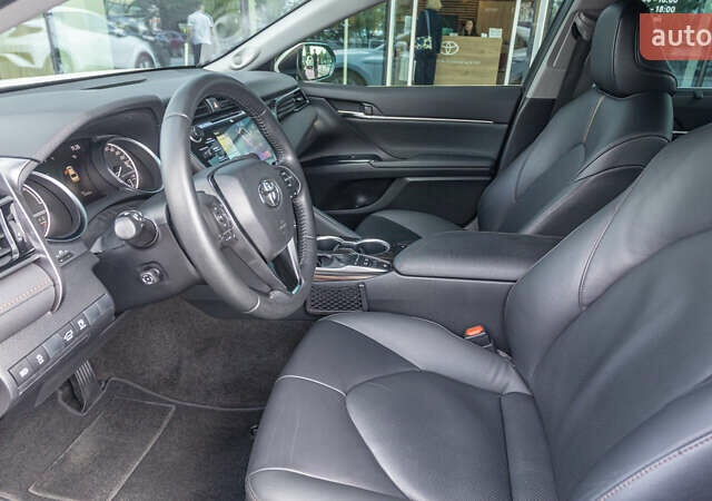 Белый Тойота Камри, объемом двигателя 2.49 л и пробегом 112 тыс. км за 30094 $, фото 11 на Automoto.ua