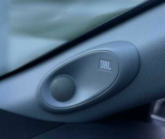 Белый Тойота Камри, объемом двигателя 2.5 л и пробегом 105 тыс. км за 18000 $, фото 16 на Automoto.ua