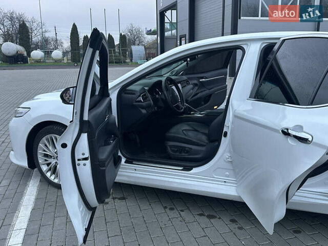 Білий Тойота Камрі, об'ємом двигуна 2.49 л та пробігом 82 тис. км за 26300 $, фото 34 на Automoto.ua