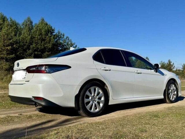 Белый Тойота Камри, объемом двигателя 0 л и пробегом 61 тыс. км за 15000 $, фото 6 на Automoto.ua