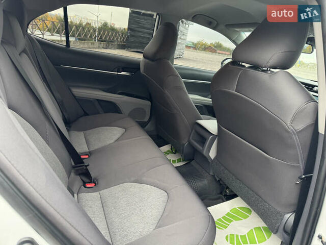 Білий Тойота Камрі, об'ємом двигуна 2.49 л та пробігом 129 тис. км за 21999 $, фото 16 на Automoto.ua