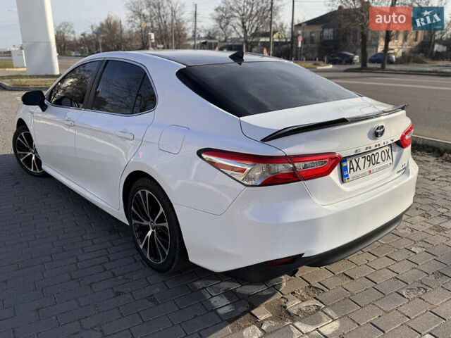 Білий Тойота Камрі, об'ємом двигуна 2.49 л та пробігом 129 тис. км за 21999 $, фото 6 на Automoto.ua