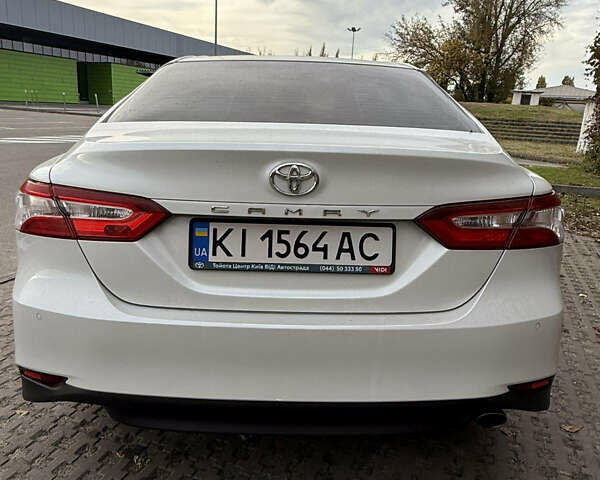 Білий Тойота Камрі, об'ємом двигуна 2.49 л та пробігом 265 тис. км за 24000 $, фото 4 на Automoto.ua
