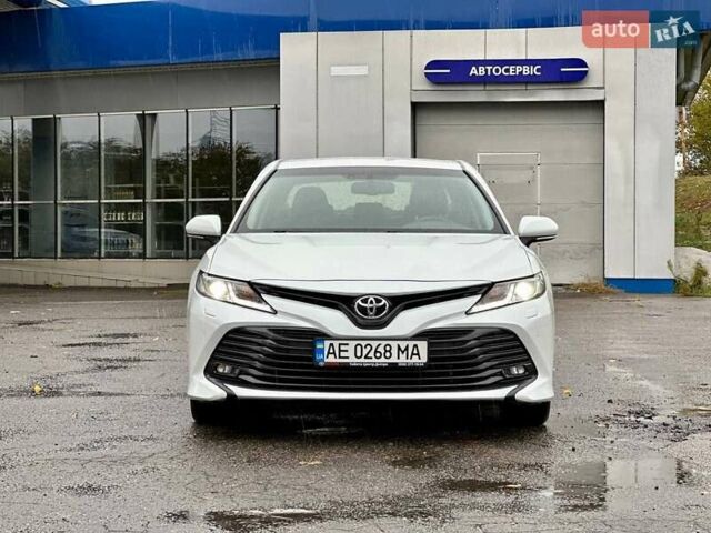 Тойота Камри 2019 в Днепре (Днепропетровске) на Automoto.ua Белый Тойота Камри, объемом двигателя 2.49 л и пробегом 78 тыс. км за 20999 $, фото 4 на Automoto.ua