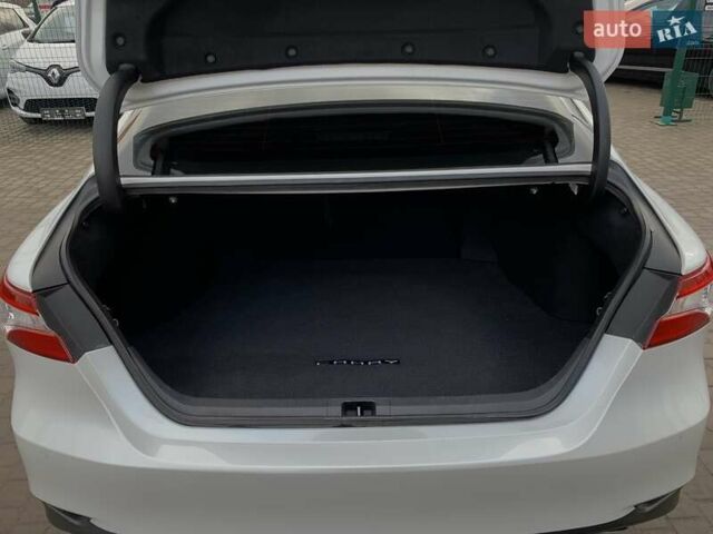 Белый Тойота Камри, объемом двигателя 2.5 л и пробегом 32 тыс. км за 24355 $, фото 27 на Automoto.ua