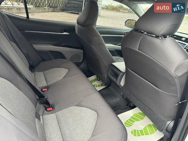 Белый Тойота Камри, объемом двигателя 2.49 л и пробегом 128 тыс. км за 22500 $, фото 24 на Automoto.ua