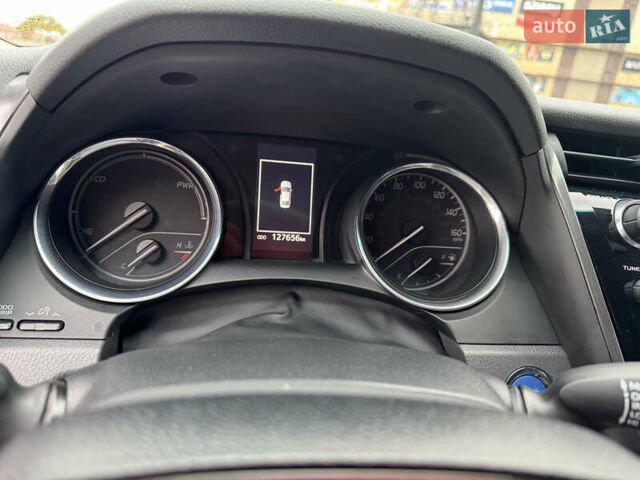 Белый Тойота Камри, объемом двигателя 2.49 л и пробегом 128 тыс. км за 22500 $, фото 23 на Automoto.ua