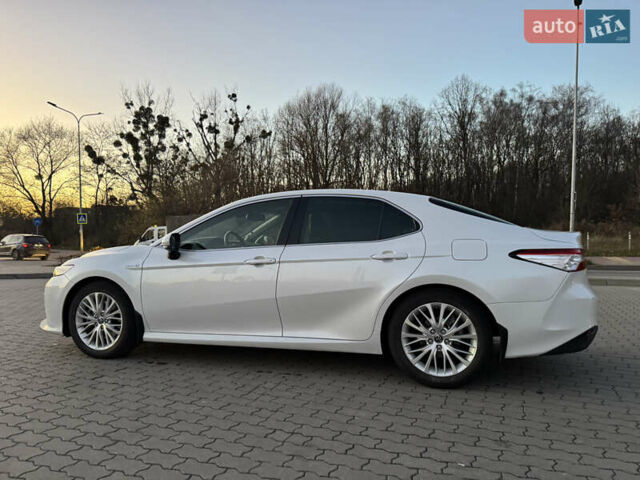 Белый Тойота Камри, объемом двигателя 2.49 л и пробегом 80 тыс. км за 27500 $, фото 9 на Automoto.ua