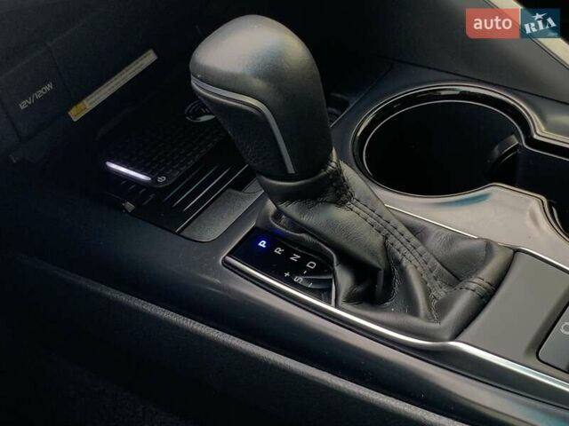 Белый Тойота Камри, объемом двигателя 2.5 л и пробегом 32 тыс. км за 24355 $, фото 47 на Automoto.ua