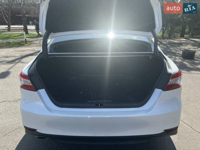 Білий Тойота Камрі, об'ємом двигуна 2.5 л та пробігом 127 тис. км за 25700 $, фото 10 на Automoto.ua