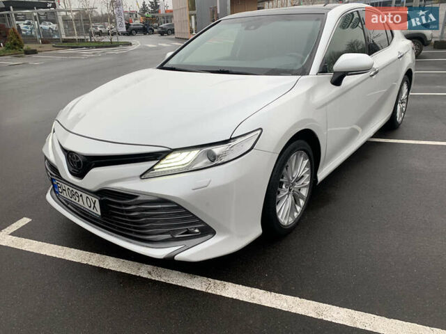 Белый Тойота Камри, объемом двигателя 2.49 л и пробегом 63 тыс. км за 23500 $, фото 20 на Automoto.ua