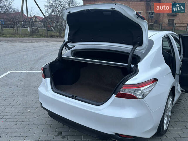 Білий Тойота Камрі, об'ємом двигуна 2.49 л та пробігом 82 тис. км за 26300 $, фото 15 на Automoto.ua