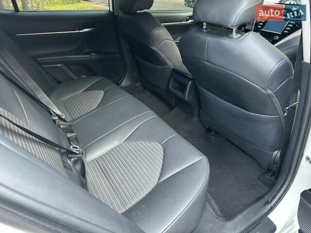 Білий Тойота Камрі, об'ємом двигуна 2.49 л та пробігом 113 тис. км за 23500 $, фото 8 на Automoto.ua