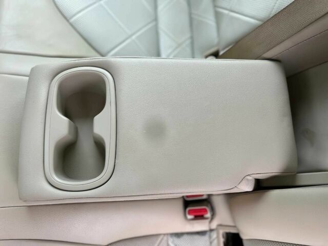 Білий Тойота Камрі, об'ємом двигуна 2.5 л та пробігом 66 тис. км за 16000 $, фото 11 на Automoto.ua