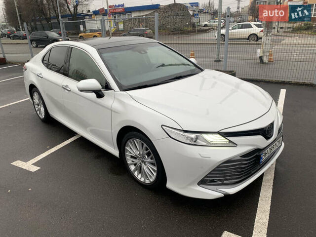 Белый Тойота Камри, объемом двигателя 2.49 л и пробегом 63 тыс. км за 23500 $, фото 17 на Automoto.ua