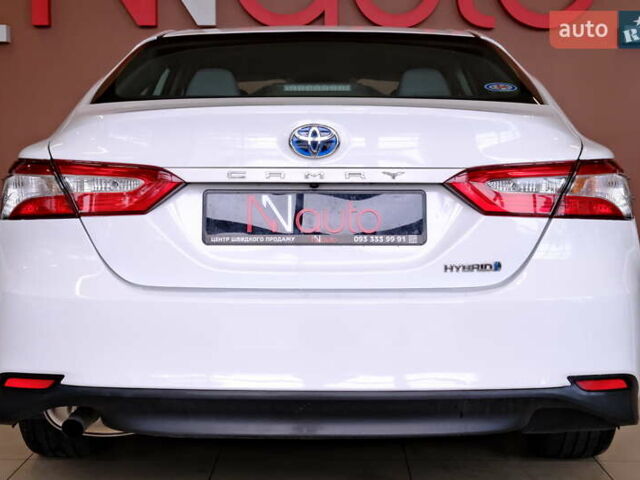 Белый Тойота Камри, объемом двигателя 2.5 л и пробегом 140 тыс. км за 21900 $, фото 12 на Automoto.ua