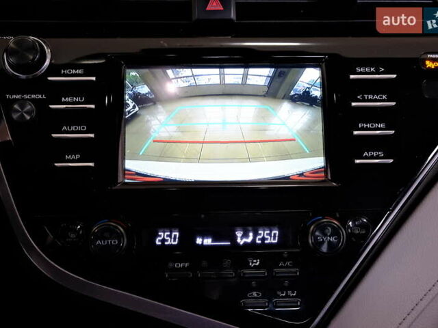 Белый Тойота Камри, объемом двигателя 2.5 л и пробегом 140 тыс. км за 21900 $, фото 26 на Automoto.ua