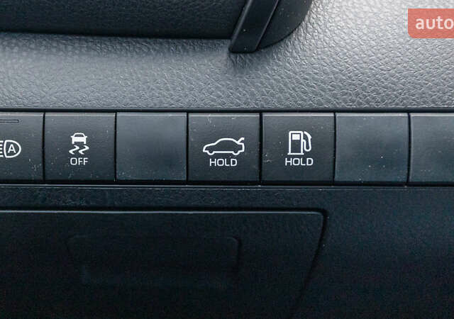 Белый Тойота Камри, объемом двигателя 2.49 л и пробегом 112 тыс. км за 30094 $, фото 22 на Automoto.ua