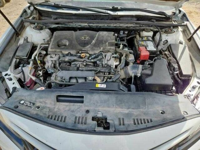 Белый Тойота Камри, объемом двигателя 2.5 л и пробегом 56 тыс. км за 6500 $, фото 11 на Automoto.ua