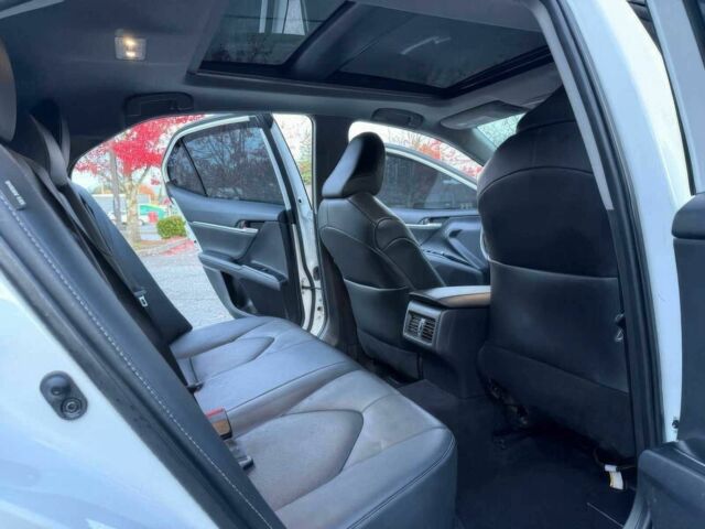 Белый Тойота Камри, объемом двигателя 2.5 л и пробегом 36 тыс. км за 7000 $, фото 10 на Automoto.ua