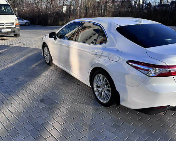 Білий Тойота Камрі, об'ємом двигуна 2.5 л та пробігом 64 тис. км за 29700 $, фото 5 на Automoto.ua