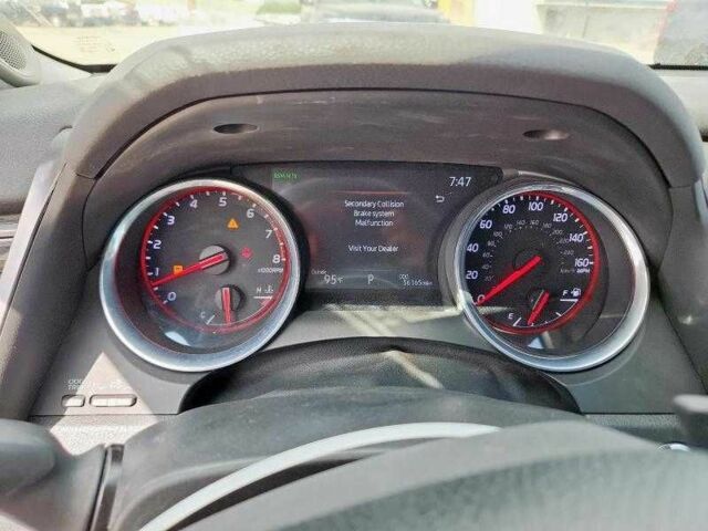 Белый Тойота Камри, объемом двигателя 2.5 л и пробегом 56 тыс. км за 6500 $, фото 8 на Automoto.ua