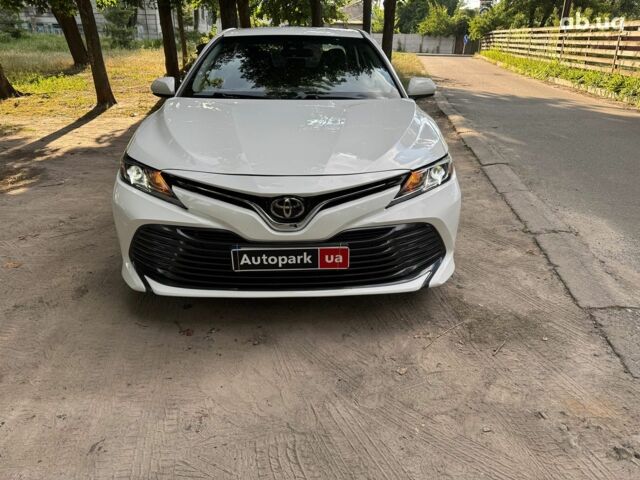 Білий Тойота Камрі, об'ємом двигуна 2.5 л та пробігом 71 тис. км за 21490 $, фото 1 на Automoto.ua