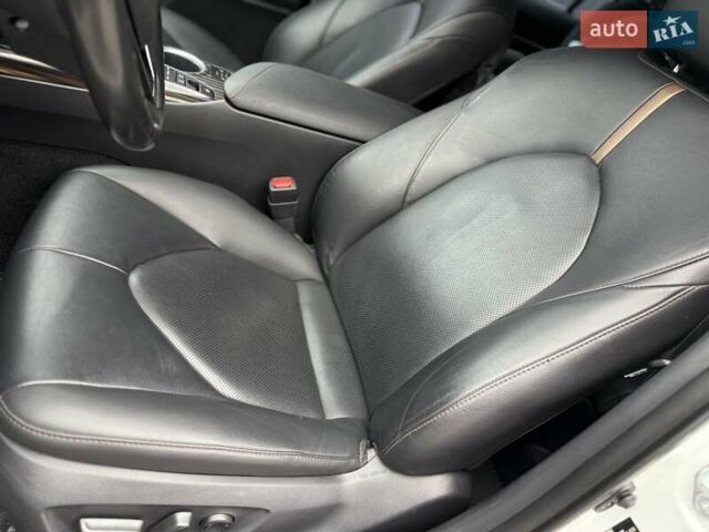 Белый Тойота Камри, объемом двигателя 2.49 л и пробегом 103 тыс. км за 26900 $, фото 45 на Automoto.ua