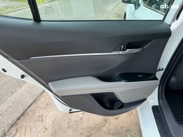 Білий Тойота Камрі, об'ємом двигуна 2.5 л та пробігом 71 тис. км за 21490 $, фото 16 на Automoto.ua