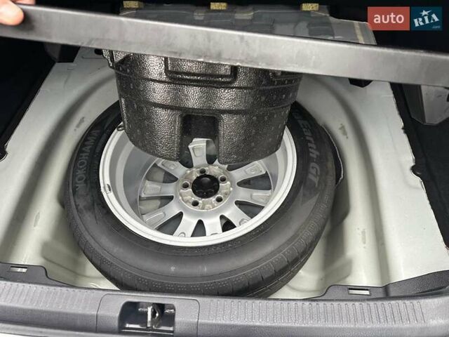 Белый Тойота Камри, объемом двигателя 2.49 л и пробегом 173 тыс. км за 20500 $, фото 32 на Automoto.ua