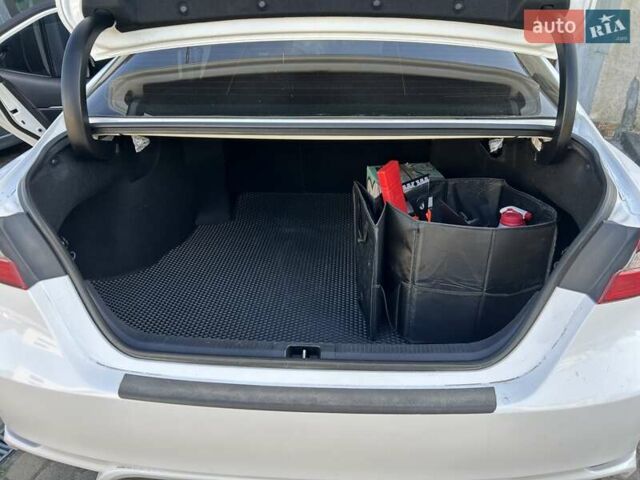 Белый Тойота Камри, объемом двигателя 2.49 л и пробегом 115 тыс. км за 21000 $, фото 39 на Automoto.ua