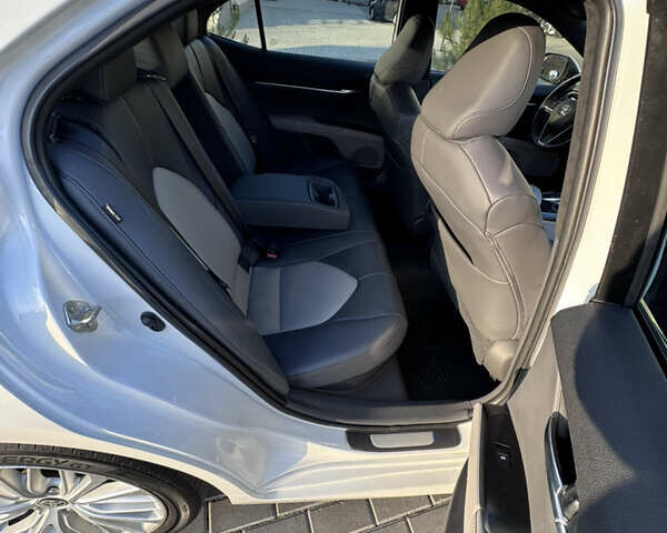 Білий Тойота Камрі, об'ємом двигуна 2.5 л та пробігом 64 тис. км за 29700 $, фото 20 на Automoto.ua