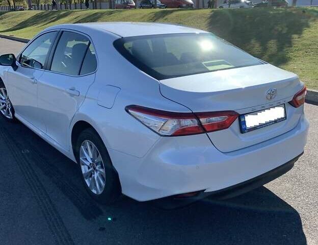 Белый Тойота Камри, объемом двигателя 2.5 л и пробегом 50 тыс. км за 28500 $, фото 5 на Automoto.ua