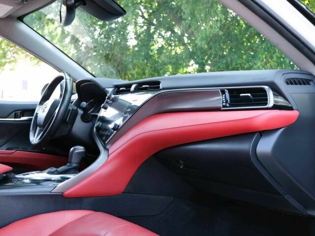 Белый Тойота Камри, объемом двигателя 3.5 л и пробегом 49 тыс. км за 12800 $, фото 9 на Automoto.ua