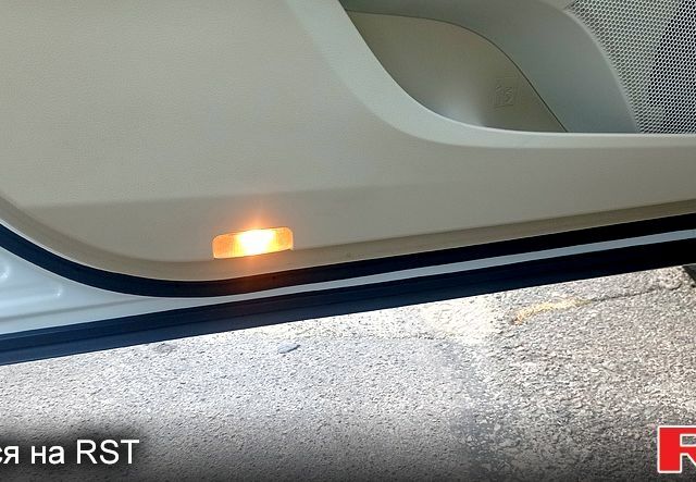 Білий Тойота Камрі, об'ємом двигуна 2.5 л та пробігом 0 тис. км за 29000 $, фото 5 на Automoto.ua