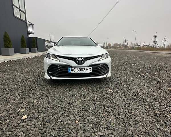 Белый Тойота Камри, объемом двигателя 2.49 л и пробегом 173 тыс. км за 20500 $, фото 35 на Automoto.ua