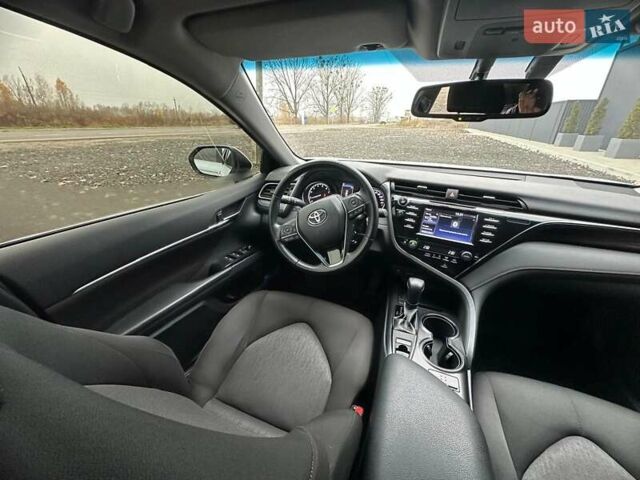 Белый Тойота Камри, объемом двигателя 2.49 л и пробегом 173 тыс. км за 20500 $, фото 26 на Automoto.ua