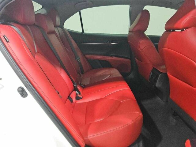 Белый Тойота Камри, объемом двигателя 2.5 л и пробегом 80 тыс. км за 15600 $, фото 9 на Automoto.ua