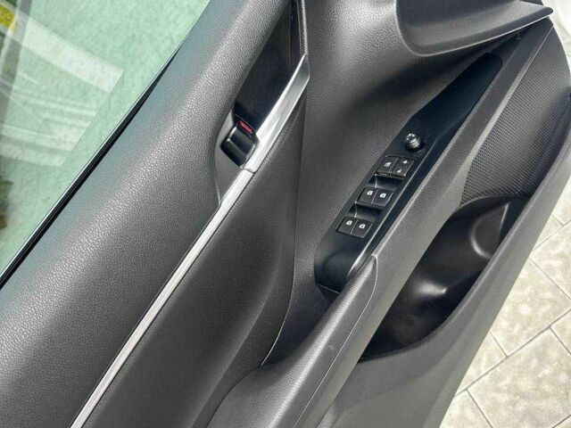 Белый Тойота Камри, объемом двигателя 2.5 л и пробегом 70 тыс. км за 22500 $, фото 9 на Automoto.ua