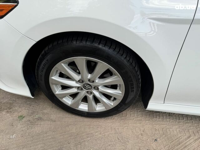 Білий Тойота Камрі, об'ємом двигуна 2.5 л та пробігом 71 тис. км за 21490 $, фото 9 на Automoto.ua